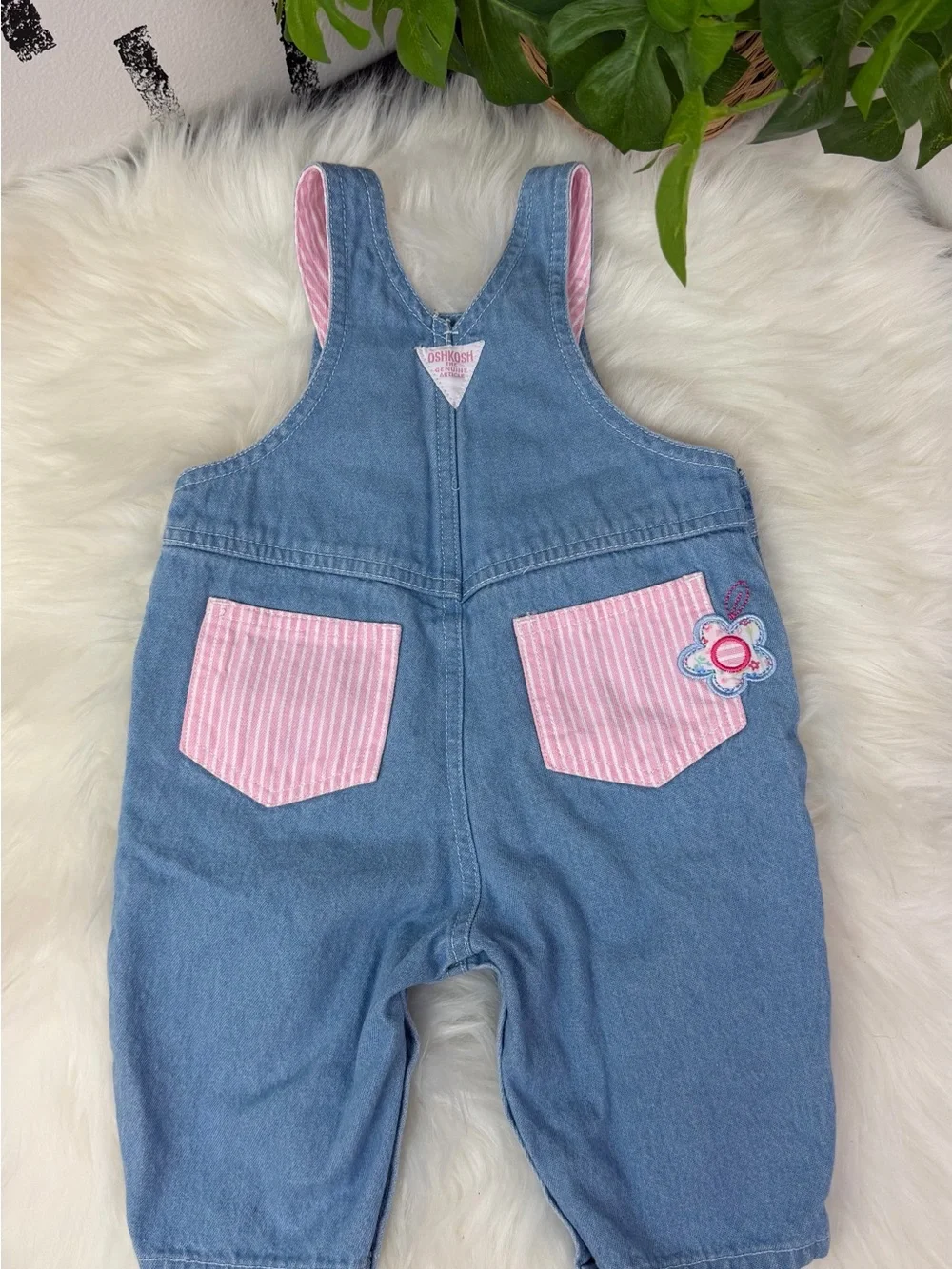 Oshkosh Baby Vintage Y2K Flower Embroidered Girls Overalls Size 3-6 Months